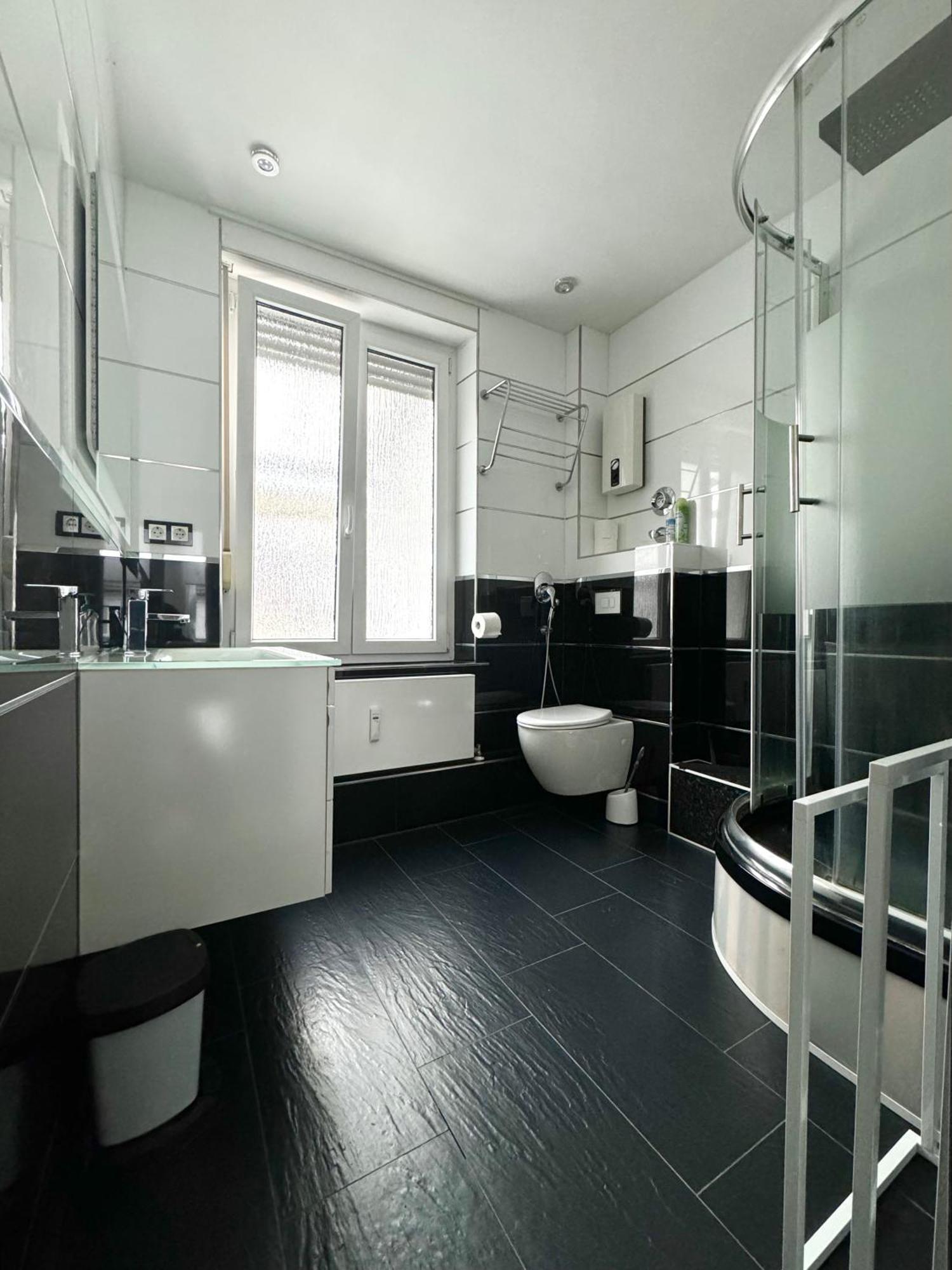 Moderne & Rustikale Monteurwohnung Im Zentrum Eitorf Exteriör bild