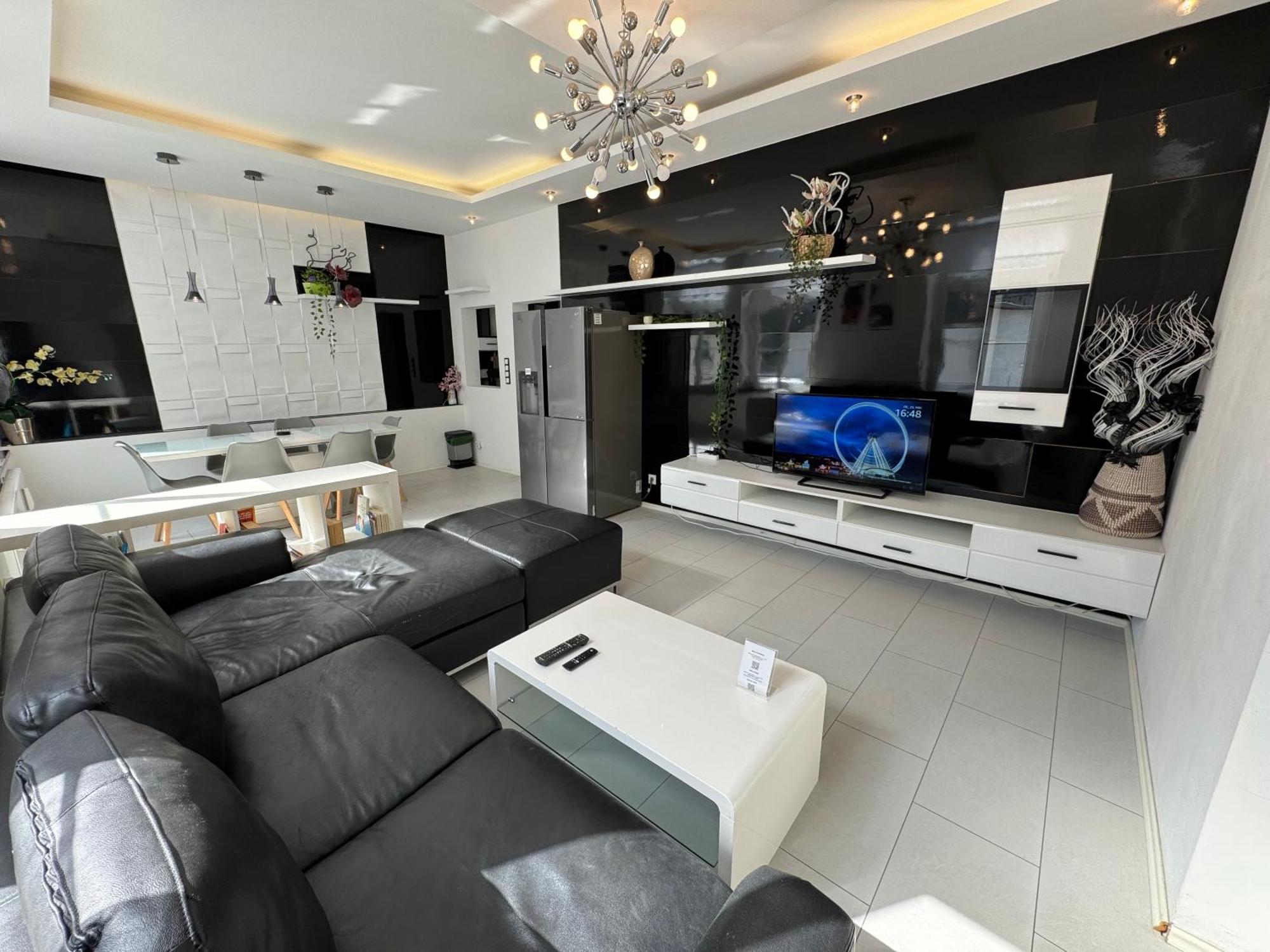 Moderne & Rustikale Monteurwohnung Im Zentrum Eitorf Exteriör bild