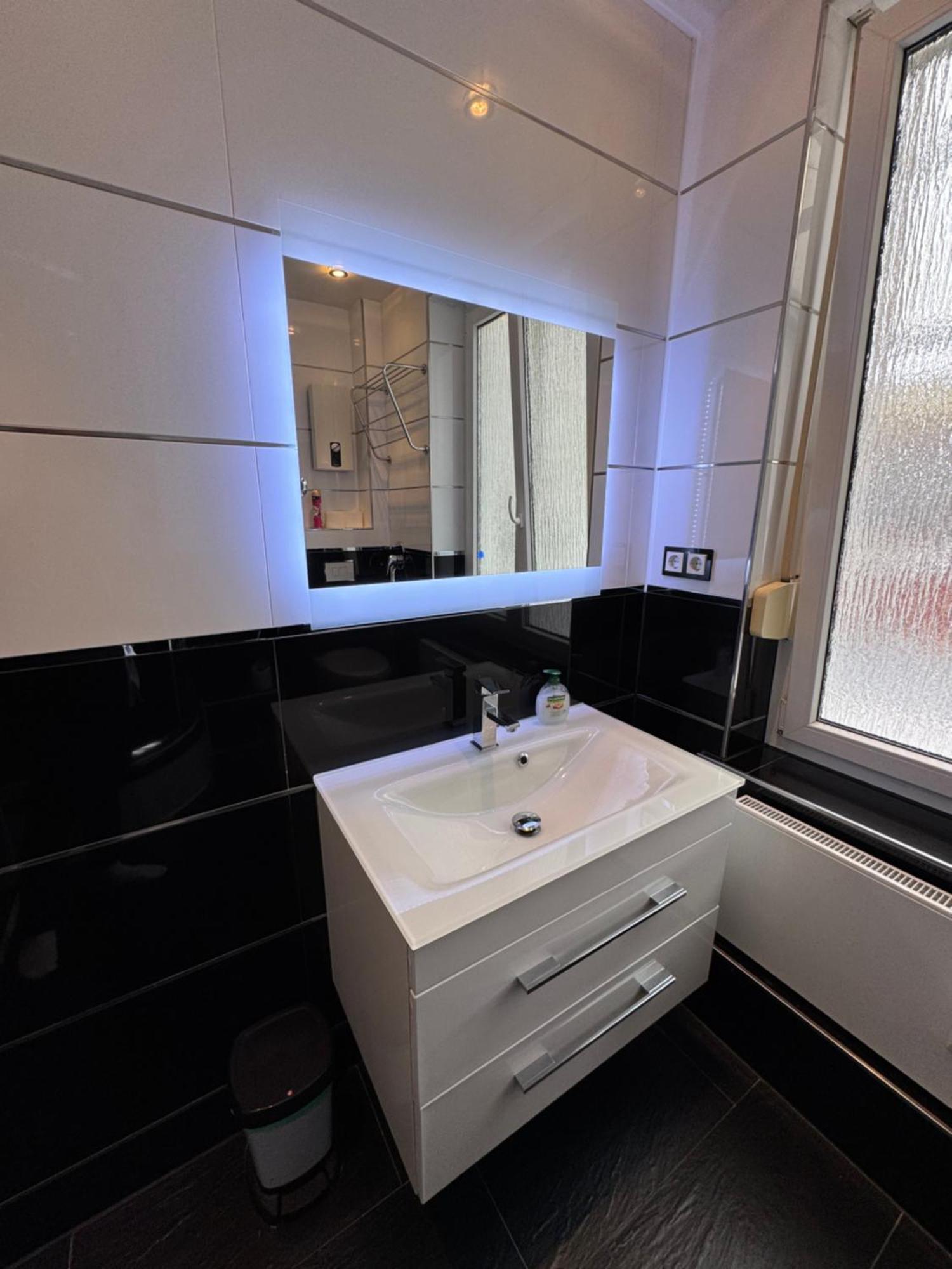 Moderne & Rustikale Monteurwohnung Im Zentrum Eitorf Exteriör bild