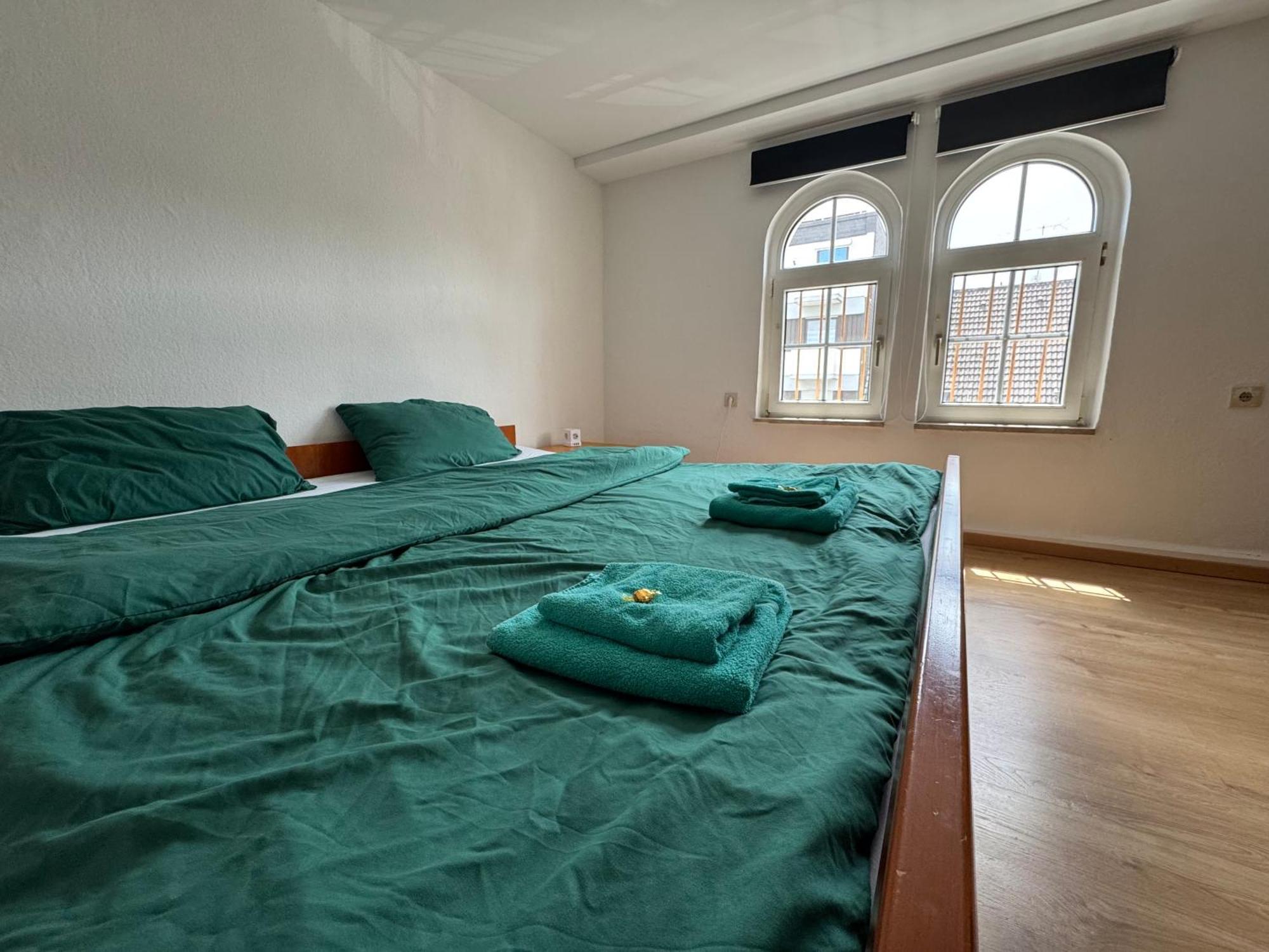 Moderne & Rustikale Monteurwohnung Im Zentrum Eitorf Exteriör bild
